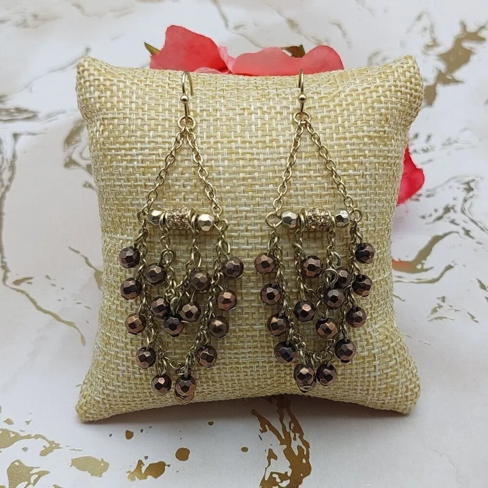 N/A elegant gold